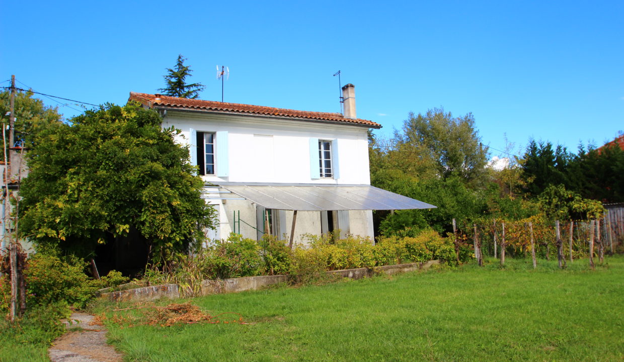 Maison ancienne à vendre à Latresne